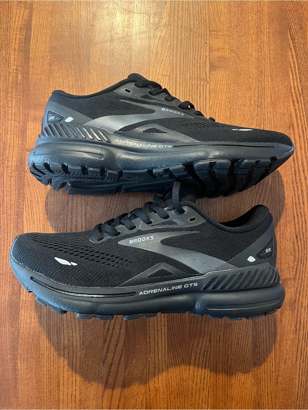 Brooks Adrenaline GTS Black and Gray Men's Running Shoes